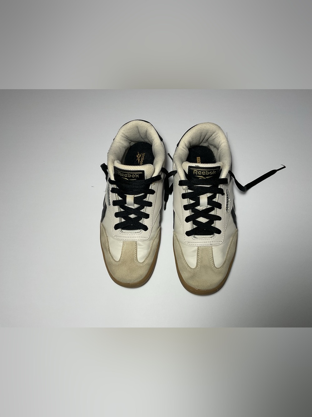 Reebok Classic Sneakers White/Black Gum Sole | Women’s Size 7 |